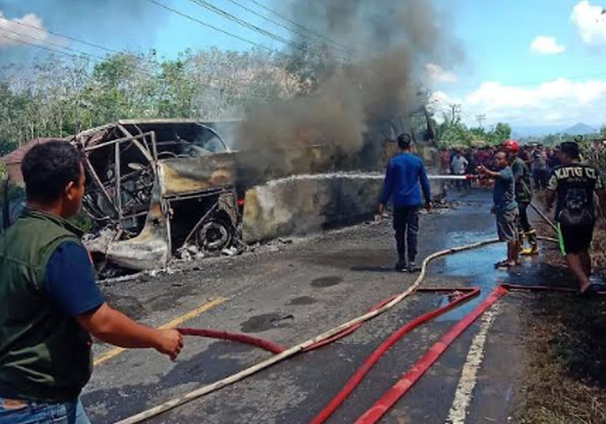 Sopir Bus ALS dan Truk Tangki Tewas dalam Kecelakaan di Muratara Sumsel