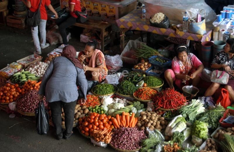 Update Harga Pangan: Cabai, Daging Ayam hingga Minyak Goreng Naik