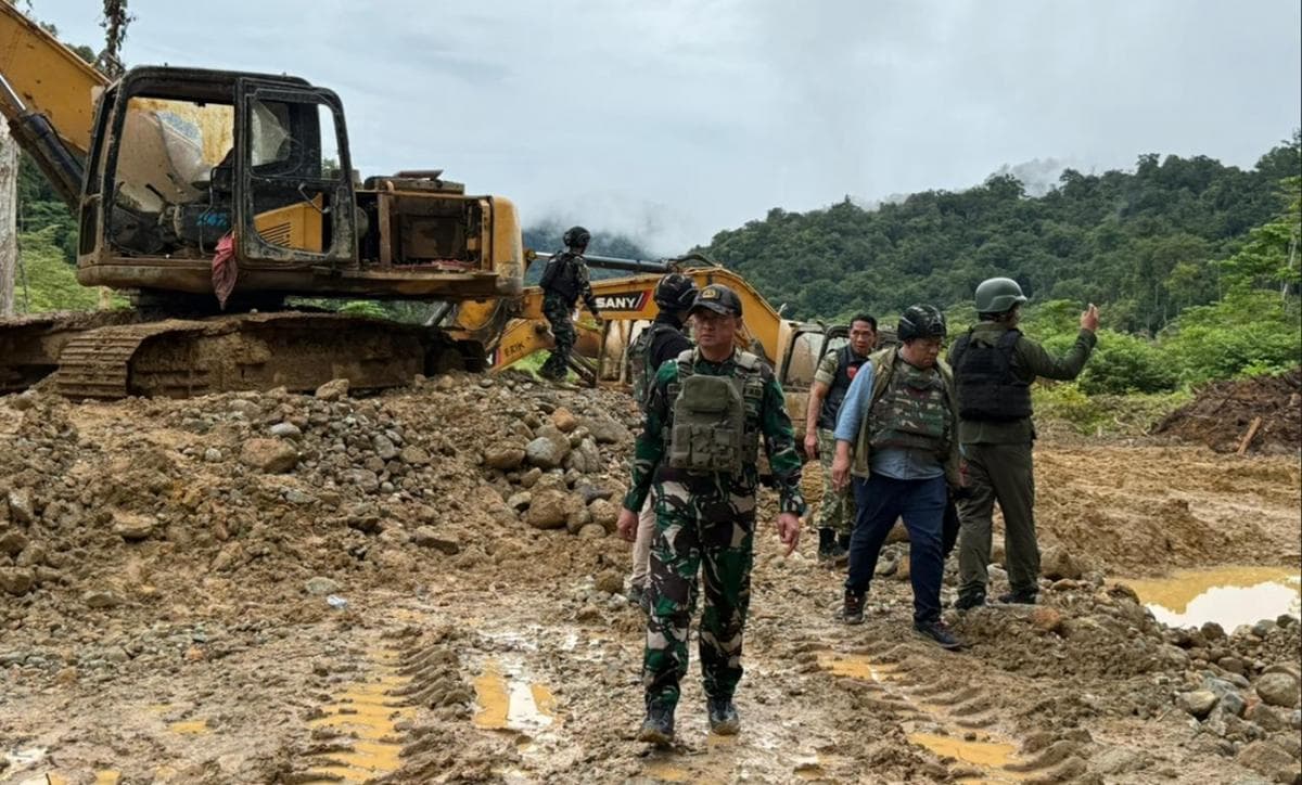 Jenderal Tempur Kopassus Pimpin Penertiban Tambang Ilegal di Papua, Sita 10 Alat Berat