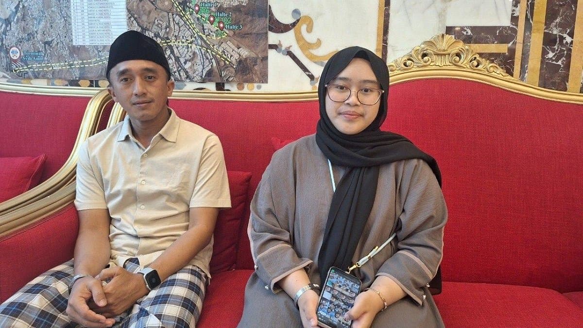 Haji Sambil Sekolah, Gen Z Ini Ujian Kelulusan di Hotel Madinah