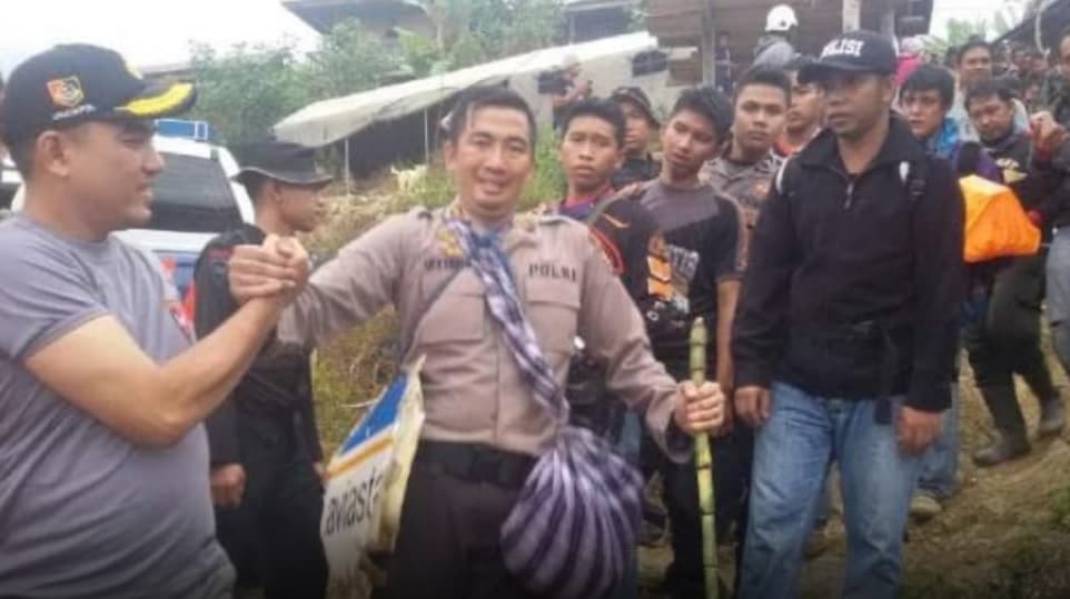 Profil Adex Yudiswan, Jenderal Polri yang Terjun ke Hutan Latimojong Gendong Jasad Korban Pesawat Jatuh