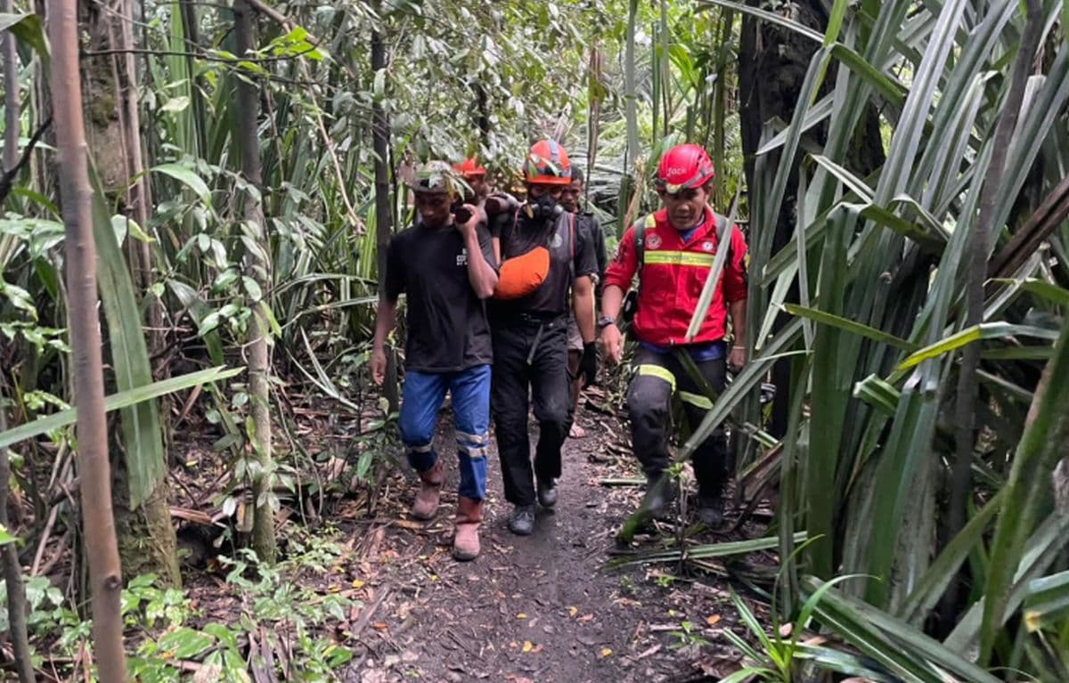 2 Korban Terakhir Erupsi Gunung Dukono Ditemukan Meninggal, Operasi SAR Ditutup! 2 Korban Terakhir Erupsi Gunung Dukono Ditemukan Meninggal, Operasi SAR Ditutup!
