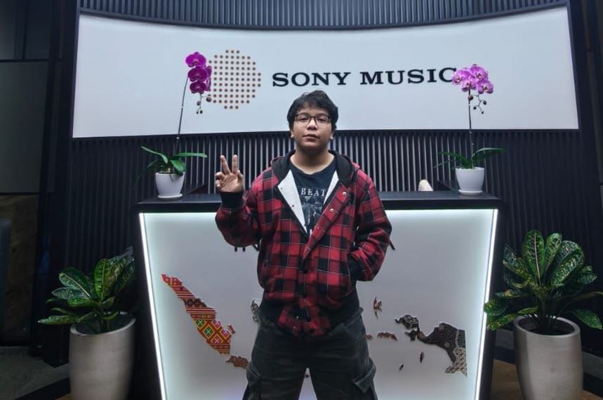 Tak Bisa Main Alat Musik, Chaeroel Justru Viral dengan Raihan 24 Juta Stream