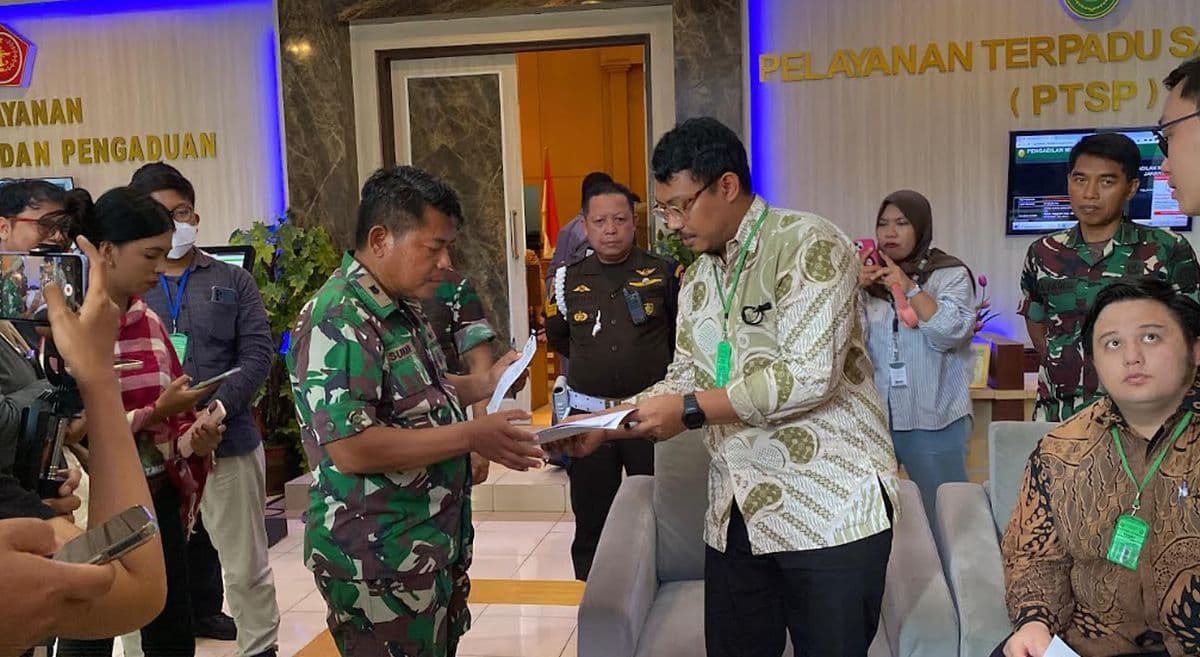 TAUD Serahkan Surat Penolakan Andrie Yunus Hadir di Sidang Pengadilan Militer
