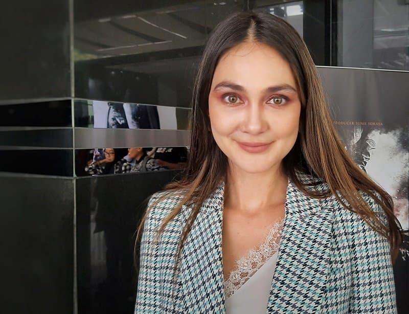 Luna Maya Akui Tak Pernah Batasi Karier Maxime Bouttier, Termasuk Adegan Mesra di Film Luna Maya Akui Tak Pernah Batasi Karier Maxime Bouttier, Termasuk Adegan Mesra di Film