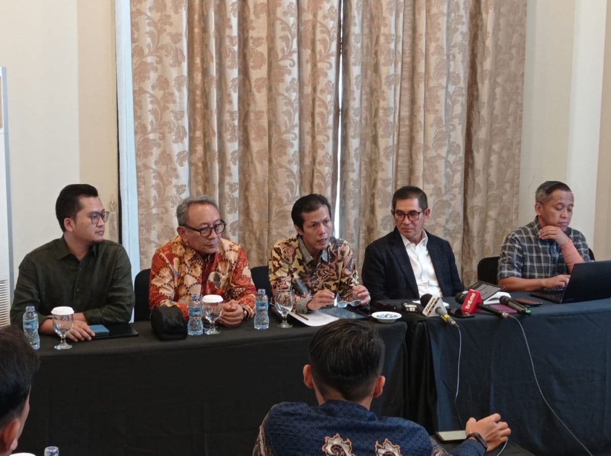 Tulis Surat Terbuka dari Rutan Salemba, Anak Riza Chalid Minta Bantuan Prabowo Tulis Surat Terbuka dari Rutan Salemba, Anak Riza Chalid Minta Bantuan Prabowo