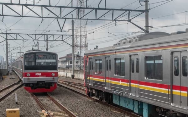 KRL Relasi Tanah Abang Terlambat Imbas Gangguan di Stasiun Serpong