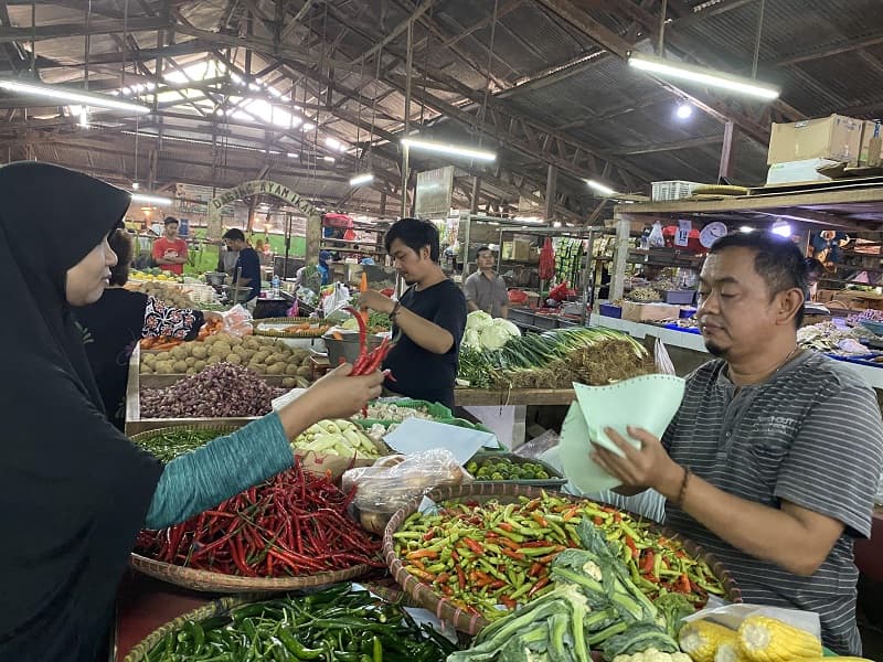 Harga Bawang Merah Rp70 Ribu, Cabai Makin Pedas dan Minyak Goreng Rp28.500 per Liter