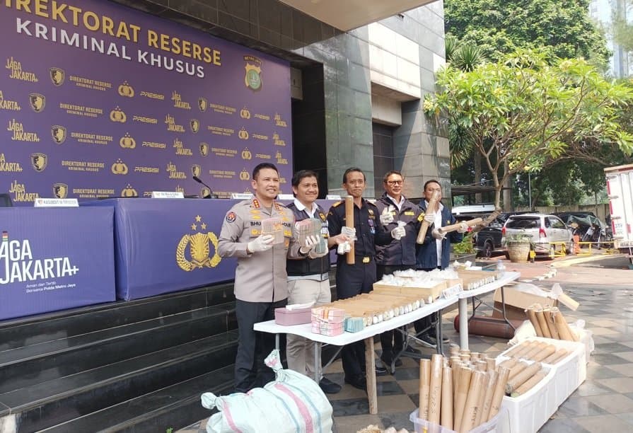 Polda Metro Gagalkan Penyelundupan Bahan Kimia Merkuri, 2 Pelaku Ditangkap