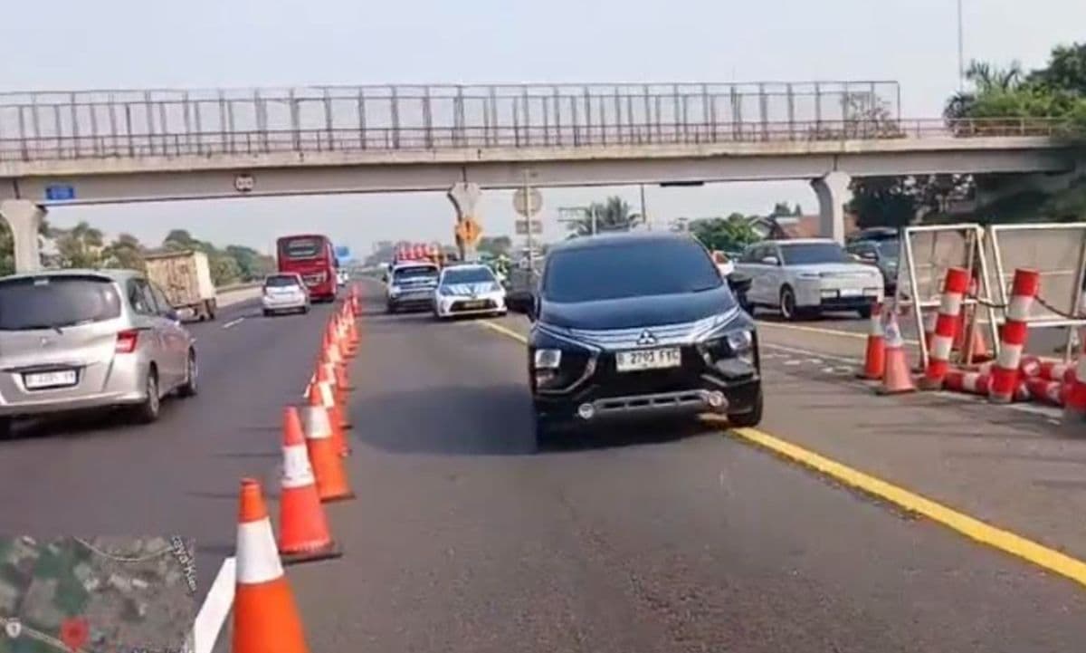 Urai Kepadatan, Contraflow Diberlakukan di KM 55-65 Tol Jakarta-Cikampek