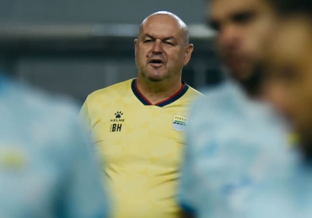 Ibunda Bojan Hodak Meninggal Dunia, Persib Bandung Tanpa sang Pelatih di 2 Laga Tersisa?