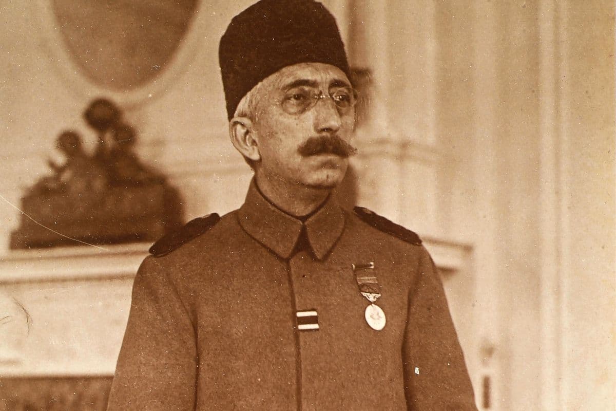 Peristiwa 16 Mei: Wafatnya Sultan Terakhir Utsmaniyah hingga Pasukan PETA Dieksekusi Jepang