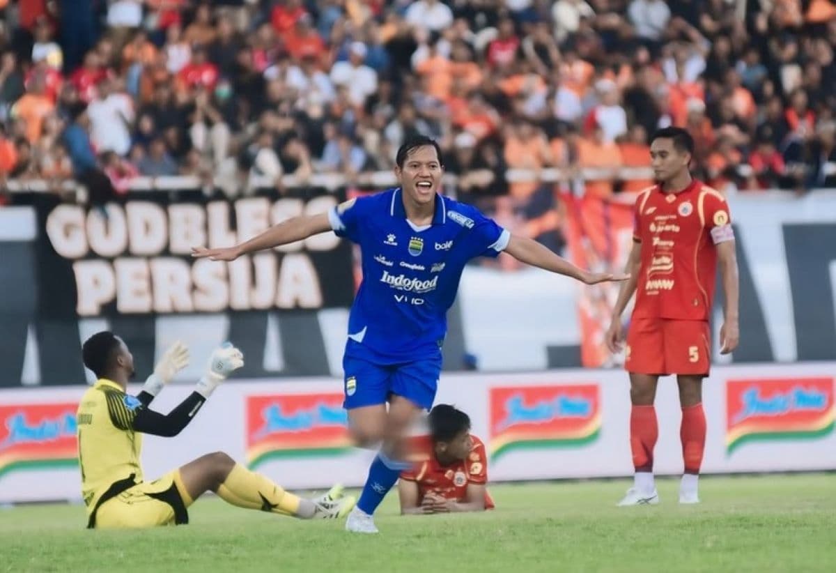 Persib Bandung Pantang Main Aman, Adam Alis Kobarkan Semangat Tempur demi Pesta Juara Sempurna di GBLA
