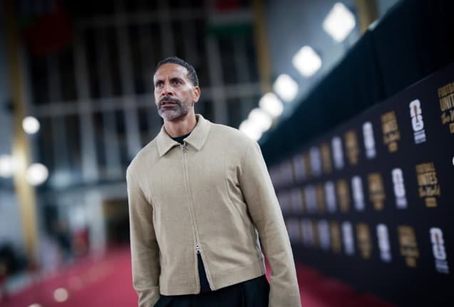 Sindiran Rio Ferdinand ke Evra Usai Arsenal Akhirnya Juara Liga Inggris