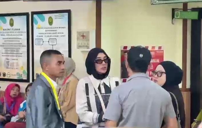 Clara Shinta Bongkar Isi Perjanjian Pranikah dengan Suami: Larang Komunikasi dengan Wanita Lain