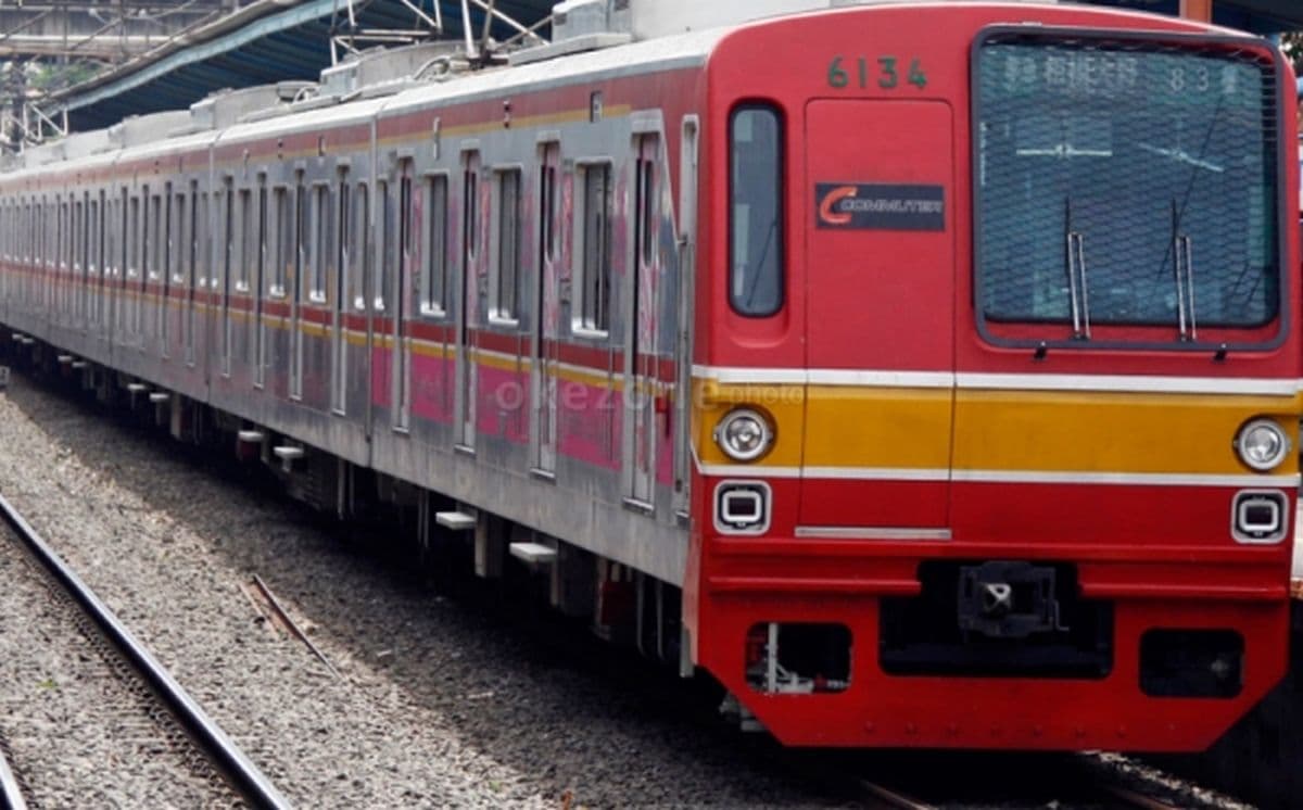 Ada Gangguan, KRL Tangerang Alami Keterlambatan
