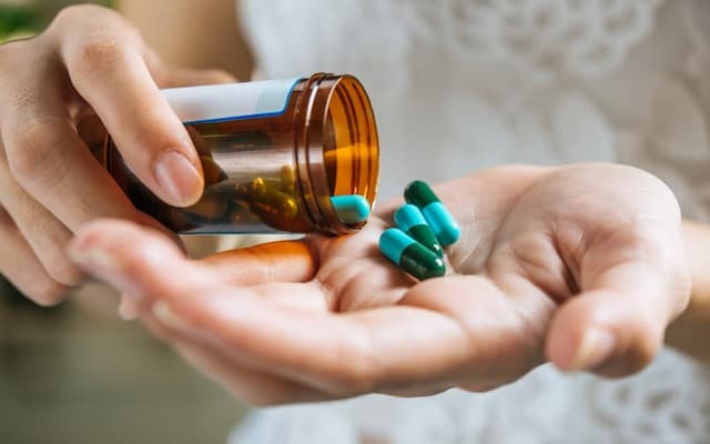 Akses Layanan Kesehatan Belum Merata Picu Pembelian Obat Online Meningkat