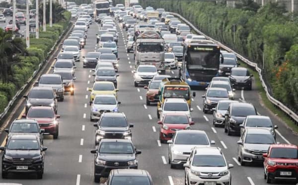 1,09 Juta Kendaraan Diprediksi Tinggalkan Jabotabek saat Libur Idul Adha hingga Hari Lahir Pancasila 1,09 Juta Kendaraan Diprediksi Tinggalkan Jabotabek saat Libur Idul Adha hingga Hari Lahir Pancasila