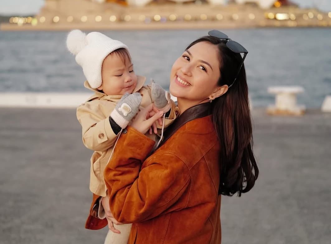 Traveling Jauh bareng Anak Tak Usah Panik, Ini Tips ala Jessica Mila
