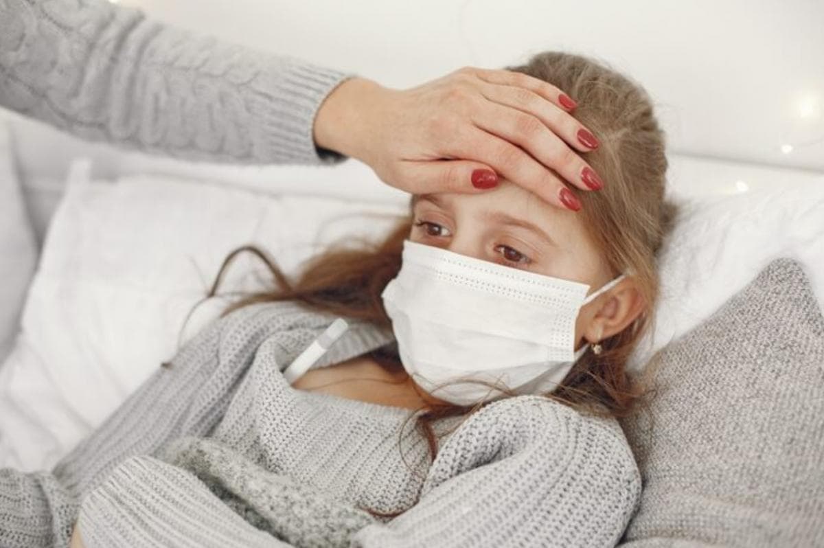 Waspada Flu Singapura Bisa Sebabkan Anak Lumpuh hingga Radang Otak, Ini Kata Dokter