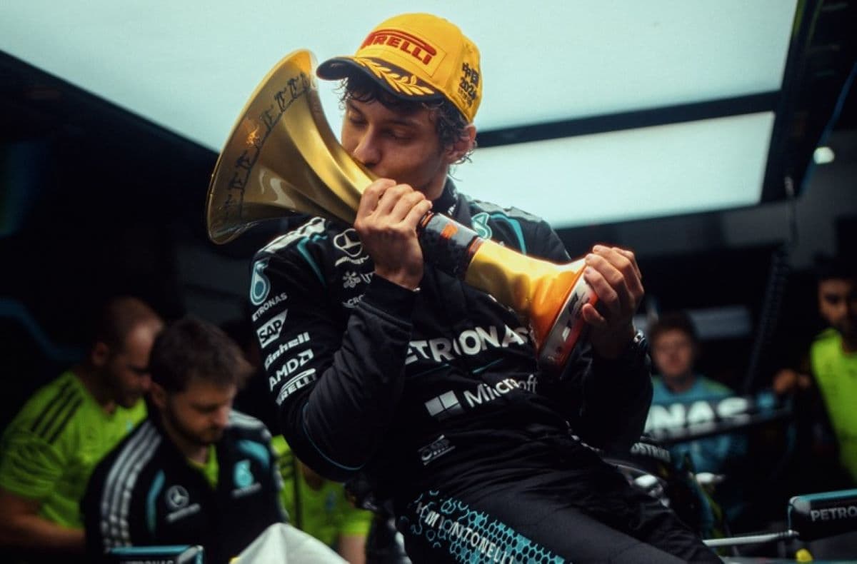 Segini Kisaran Gaji Andrea Kimi Antonelli, Pembalap Muda yang Puncaki Klasemen Formula 1 2026