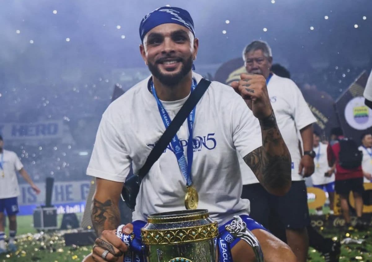 Segini Kisaran Gaji Layvin Kurzawa yang Cuma 9 Kali Main di Persib Bandung