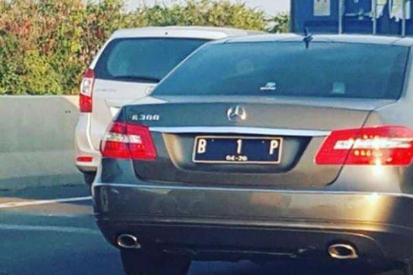 Mobil Mau Pakai Plat Nomor Cantik, Segini Kisaran Harganya