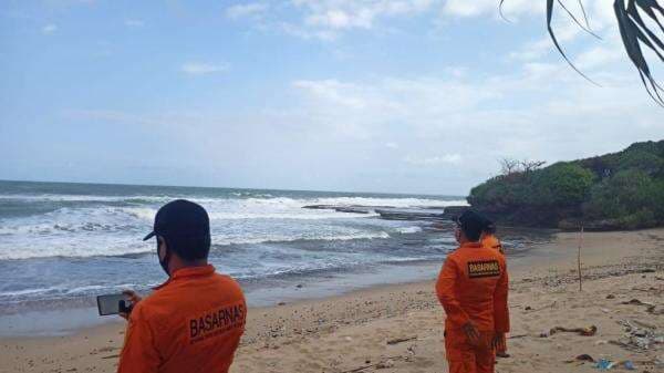 ABK KMP Suki 2 Hilang Misterius di Perairan Merak; Sempat Terekam CCTV Lakukan Ini