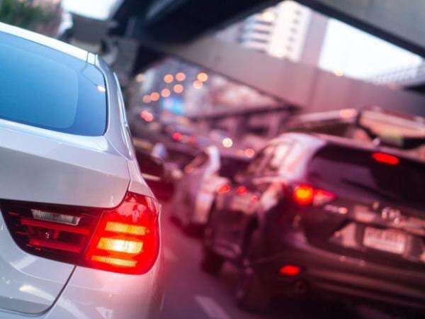 Lampu Rem Belakang Mobil Nyala Terus, Ini yang Perlu Anda Lakukan