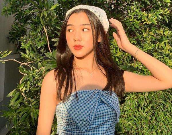 Gabriella Eka Putri Minta Maaf Usai Ramai Foto Cium Junior Roberts, Warganet: Cowoknya Matung