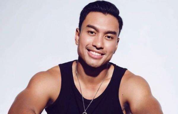 3 Gaya Austin Alexander Cowok Ganteng Berotot yang Dijodohkan dengan Fuji