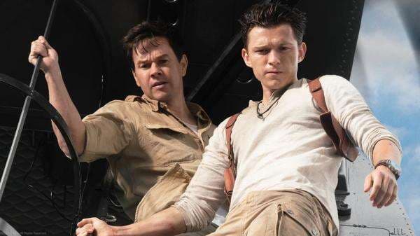 Uncharted Hadirkan Tom Holland Sebagai James Bond Muda