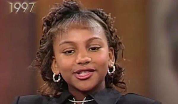 Unik, Perempuan Ini Pecahkan Rekor Dunia Punya Nama Terpanjang 1.019 Huruf