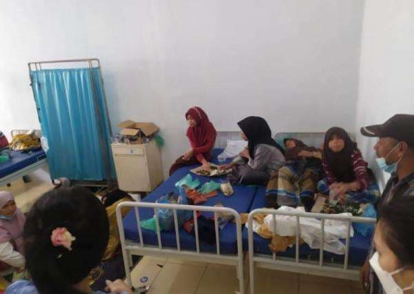 Diduga Keracunan Makanan, Belasan Anak Panti di Medan Dilarikan ke Puskesmas Diduga Keracunan Makanan, Belasan Anak Panti di Medan Dilarikan ke Puskesmas