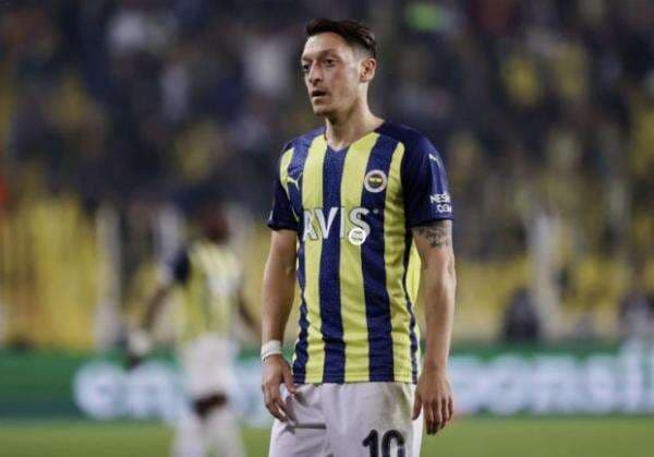 Media Turki Bikin Panas Rumor Mesut Ozil Gabung RANS Cilegon FC