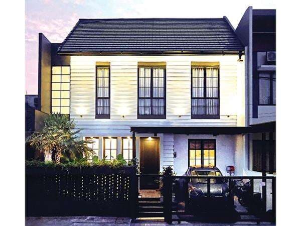 Fasad American Style tanpa Wood Plank