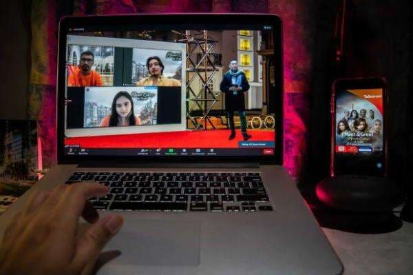 Film Merindu Cahaya de Amstel Tayang di MAXstream Mulai 20 Januari 2022 Film Merindu Cahaya de Amstel Tayang di MAXstream Mulai 20 Januari 2022