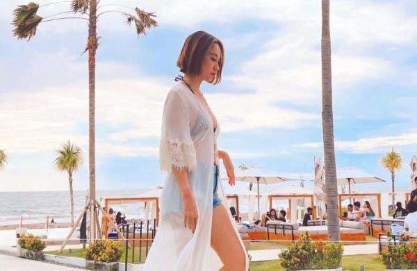 Hot Mom BCL Makin Menggoda Pakai Bikini Rp6 Jutaan, Netizen: Cantik Bunda Noah