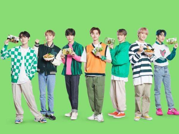 Bikin Heboh, Ini Deretan Kolaborasi Brand Lokal Indonesia dengan Artis Korea Selatan!