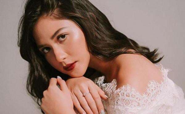 5 Artis Berdarah Jawa Punya Wajah Blasteran, Nomor 4 Kini Tinggal di Amerika