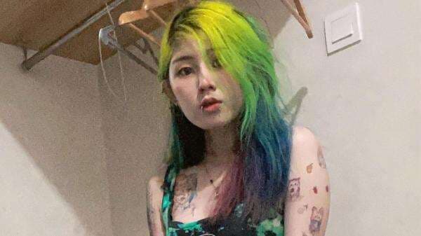 5 Model Rambut Listy Chan, Gamer Seksi yang Viral Jadi Selingkuhan Ericko Lim