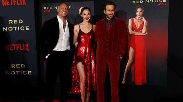 Dua Sekuel Red Notice Selanjutnya Fix Digarap!
