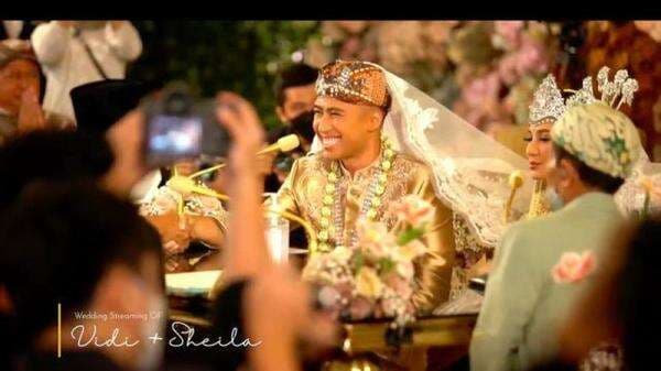 Vidi Aldiano dan Sheila Dara Resmi Jadi Sepasang Suami-Istri, Ini Maskawinnya Vidi Aldiano dan Sheila Dara Resmi Jadi Sepasang Suami-Istri, Ini Maskawinnya