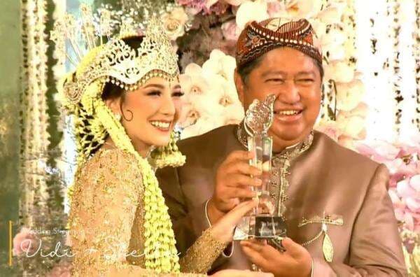 Sheila Dara Dapat Piala, Ayah Vidi Aldiano: Pacar Anak Saya yang Survive Cuma Dia