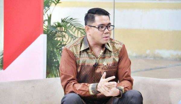 Polemik Larang Bahasa Sunda, Ridwan Kamil Langsung Wanti-Wanti Arteria Dahlan