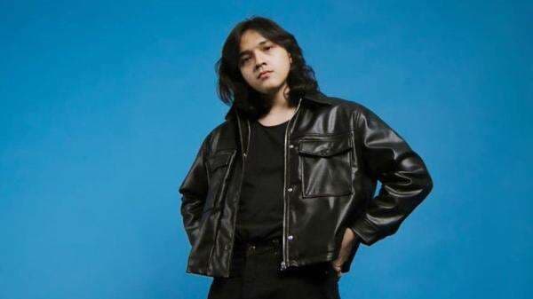 Biodata Faishal Tanjung Lengkap Umur dan Agama, Adik Sheila Dara Keyboardis Band Voxxes