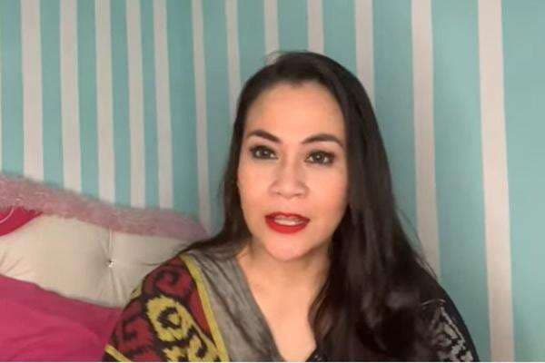 Tips Zoya Amirin Agar Wanita Merasakan Nikmatnya Bermain Cinta