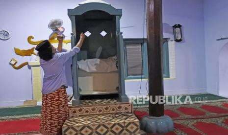 Sejarah Mimbar Masjid: Dari Zaman Nabi SAW Hingga Nusantara