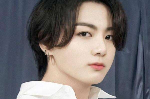 Membaca Kepribadian Jungkook BTS lewat Karakter Wajah, Punya Wajah Lebar yang Bikin Pede Membaca Kepribadian Jungkook BTS lewat Karakter Wajah, Punya Wajah Lebar yang Bikin Pede