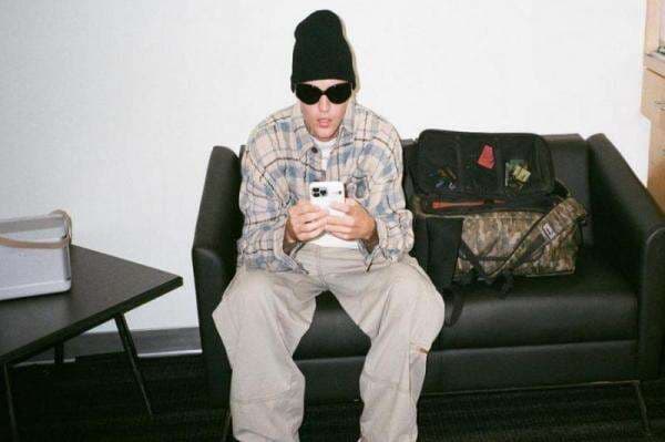 Tampil dengan Gaya Baru, Justin Bieber Pangkas Rambut hingga Nyaris Botak Tampil dengan Gaya Baru, Justin Bieber Pangkas Rambut hingga Nyaris Botak